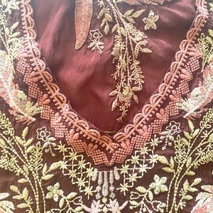 Johnny Was brown silky embroidered top L